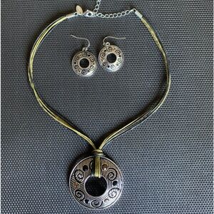 Lia Sophia necklace and earrings set